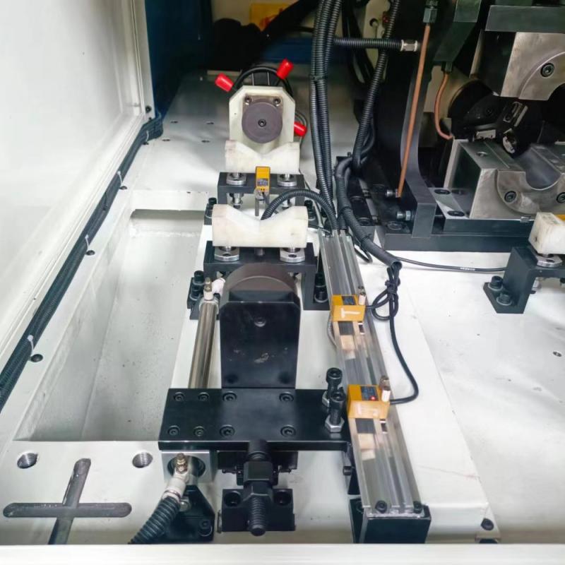 Pipe Beveling and Chamfering Machines