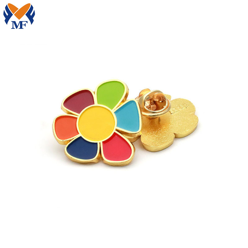 Gold Flower Lapel Pin