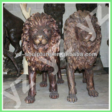 cast copper a pair lion statues for door decoration