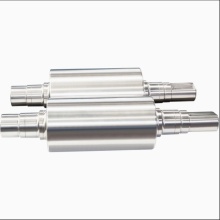 Nagy pontosságú megmunkálás kovácsolása egyedi acél nagy tengely