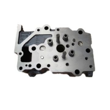 Cylinder head 6156-1100/6156-11101 is suitable for WA470-5