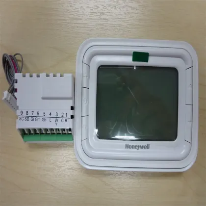 Honeywell T6865 Series AC Thermostat: 0-10V Modulating FCU with Large LCD Display