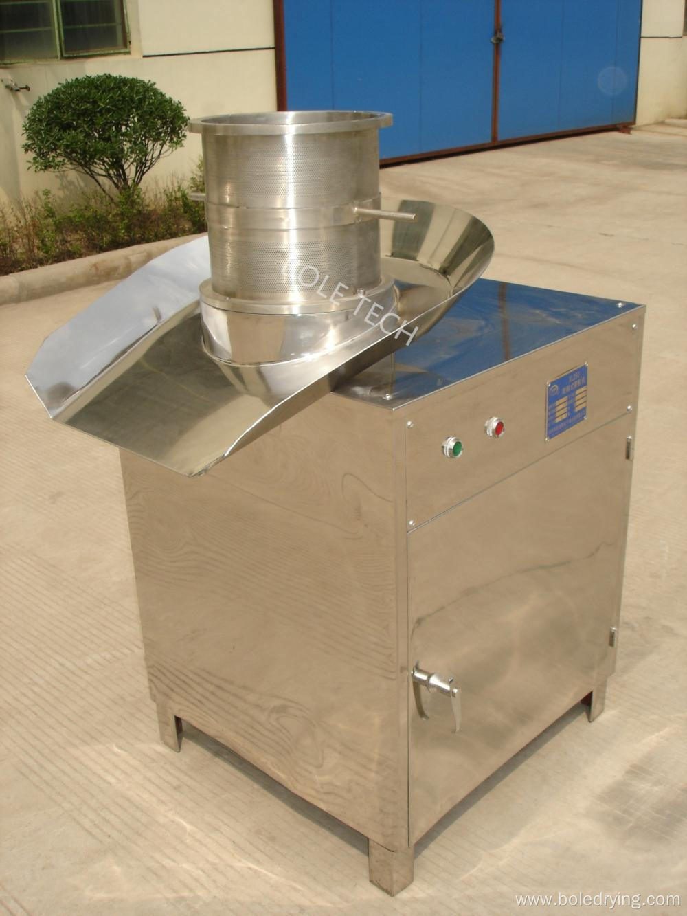 Granular seasoning rotating extruding granulator machine