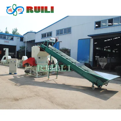 PET bottle crushing recycled plastic chips machines