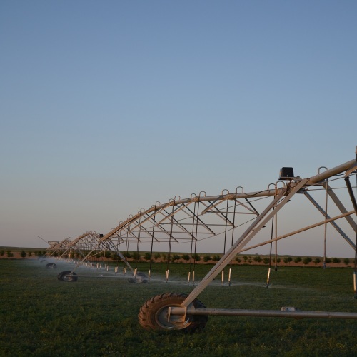 Automatic wheel center pivot irrigation system