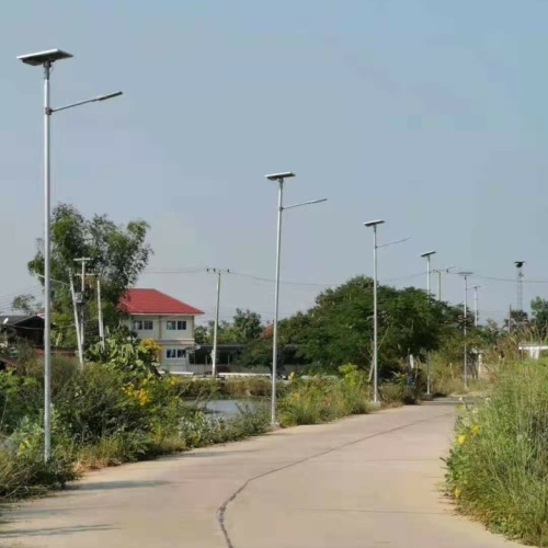 Prix ​​concurrentiel Lampadaires solaires à LED en plein air