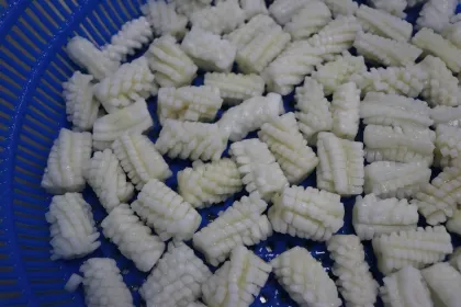Frozen Squid Flower Pineapple Cut Squid Calamari Flower