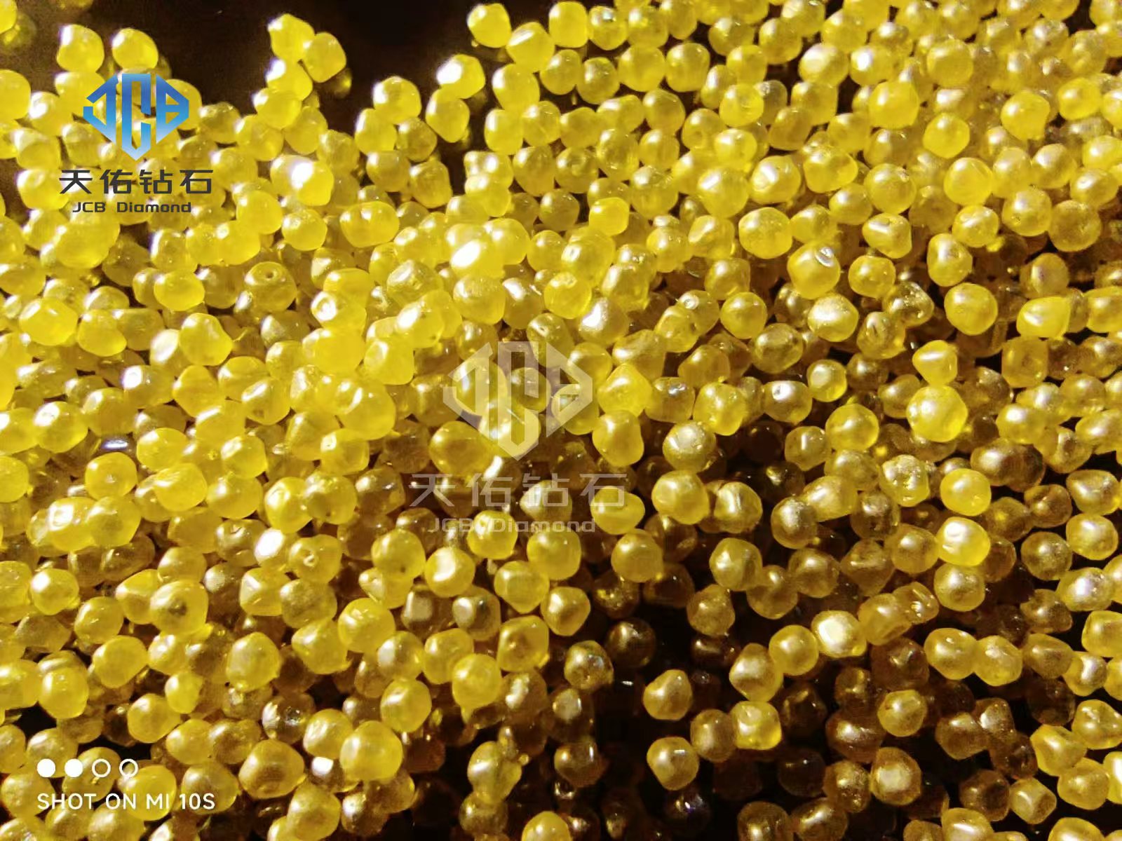 High Thermal Conductivity Spherical Diamond