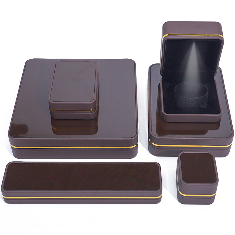 Luxury Brown Leather Ring LED Jewelry Storage Box