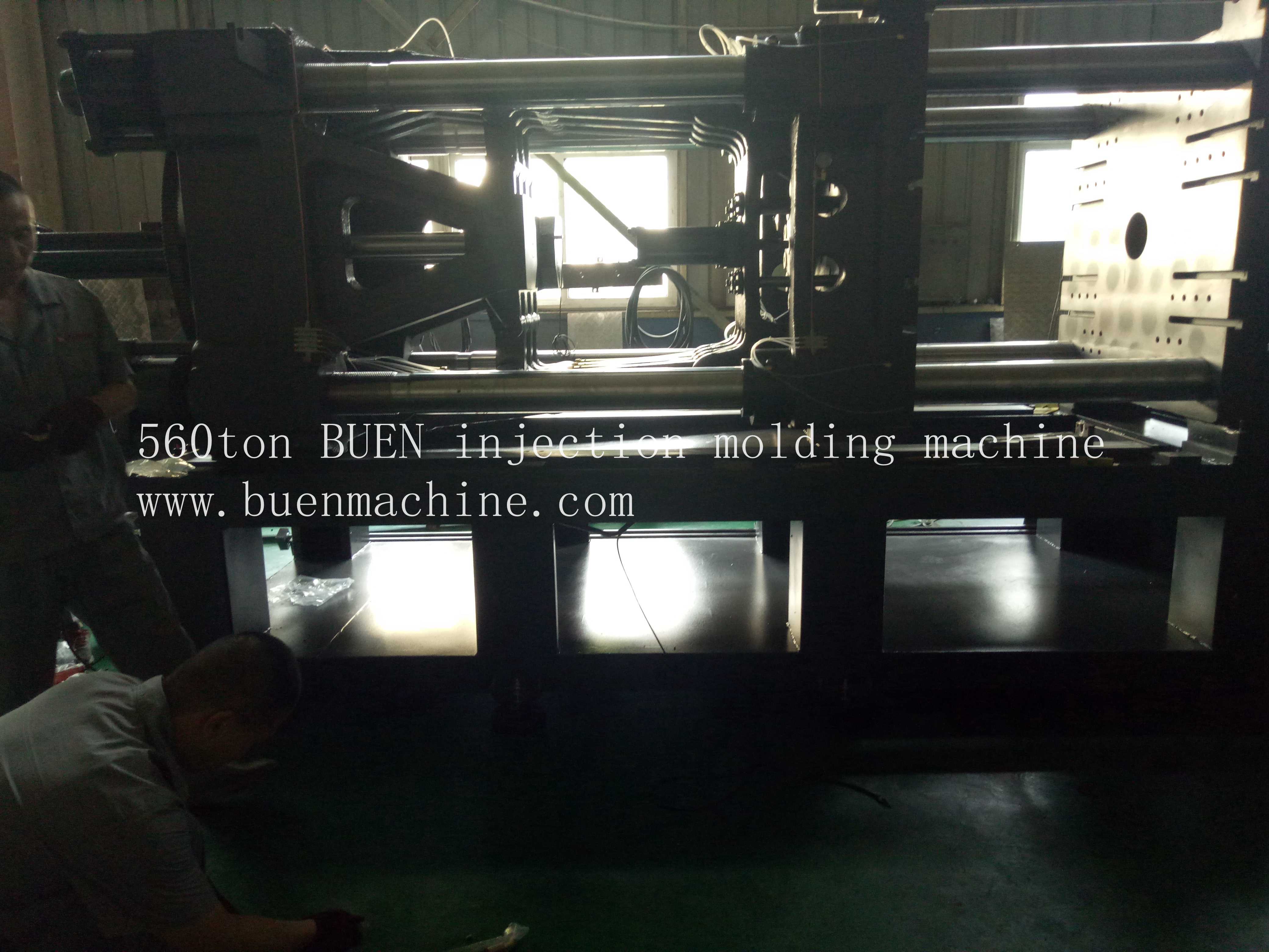 560ton injection machine 3