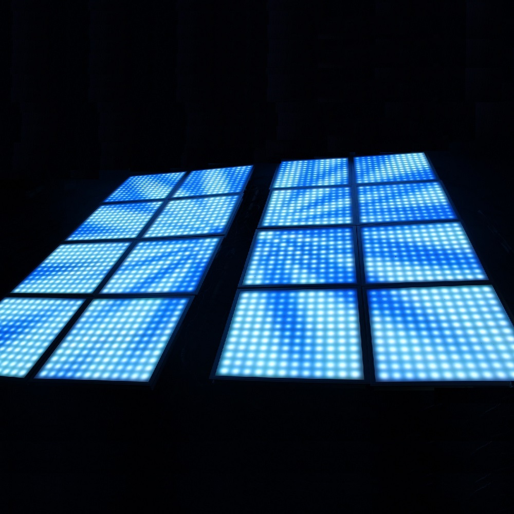 600x600mm ჭერის დამონტაჟებული RGB LED ვიდეო ეკრანი