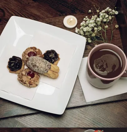 White Napkins Disposable 1/4Fold Cocktails Paper Napkins