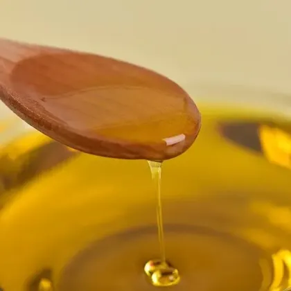 100% Pure, Additive-Free Walnut Oil