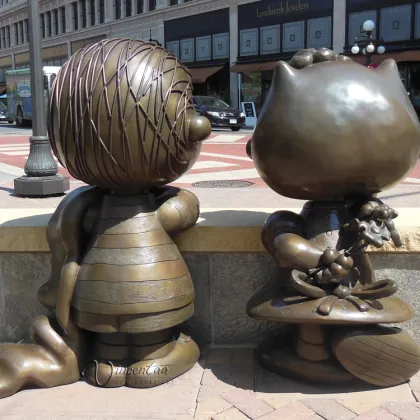 outdoor garden decoration metal craft bronze snoopy sculpture