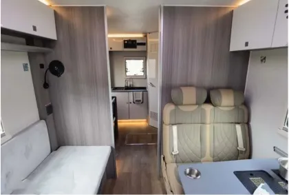 Affordable Luxury RV: Dongfeng MENGSHI Recreational Vehicle with 6AT Cummins Engine
