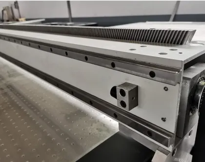 Oscilating knife cnc cutter