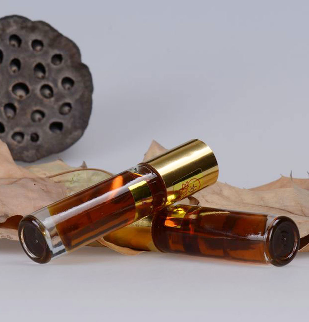 100 ٪ روغن چوب صندل طبیعی خالص برای عطر آروماتراپی