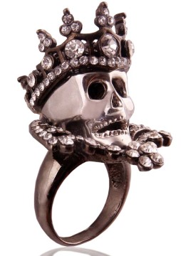 Luxury diamond queen skull rings