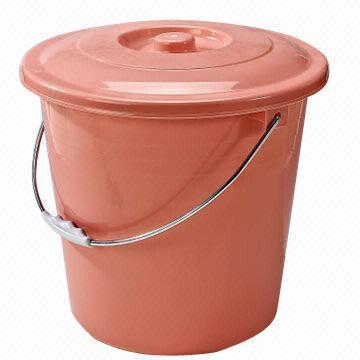 Plastic Bucket with Cover, Durable and Available in Different Sizes, Ideal for Home/Hotel Use