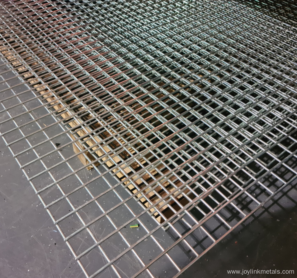 Welded Wire Mesh for Animal Metal Cage