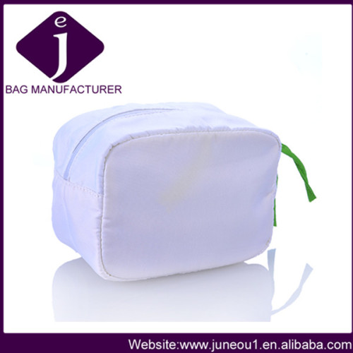 Promotional Woman White Cosmetic Bag Travel Makeup Bags Clutch Bag CB020