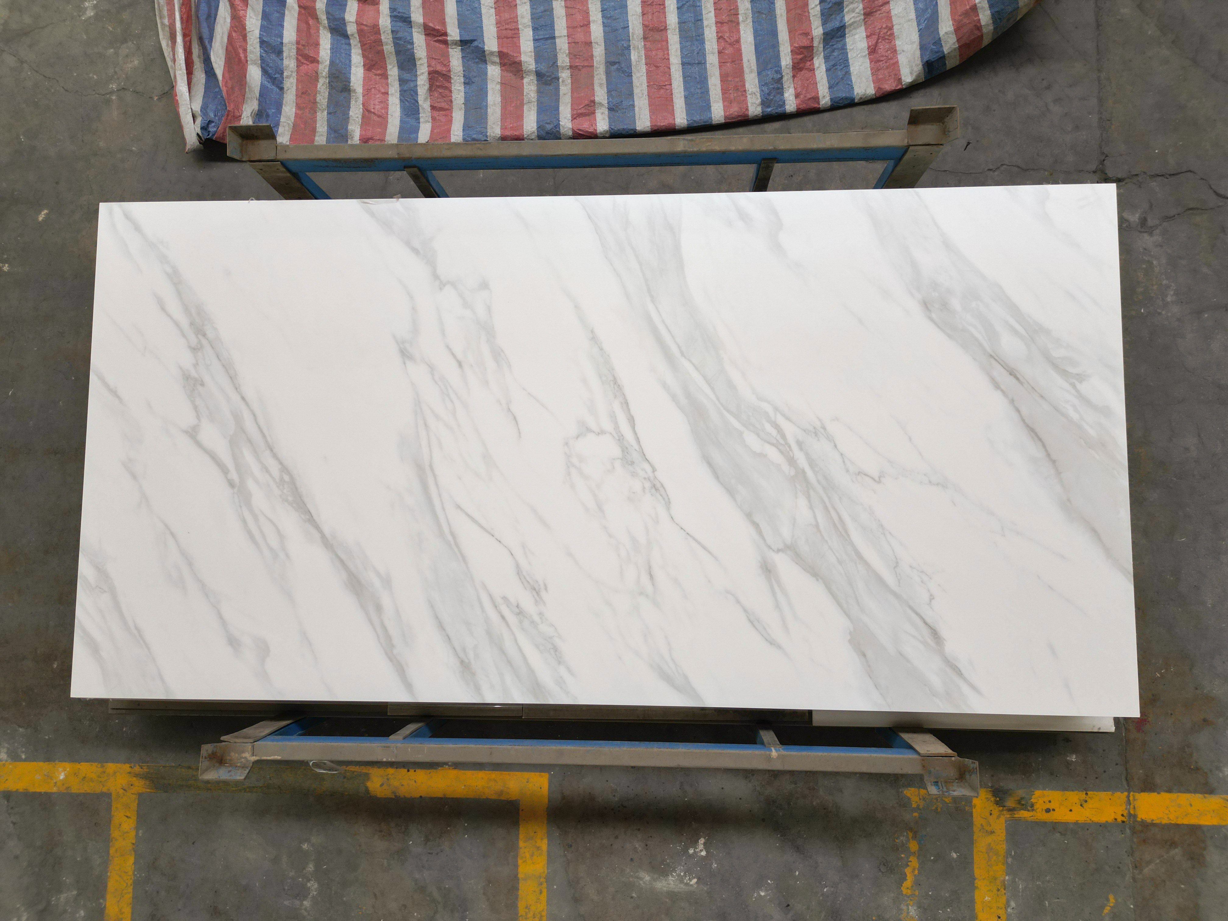 PIEDRA PULIDA DEL RÍO RIN