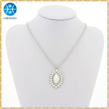 2014 fashion necklace gold necklace for women doll pendant necklace