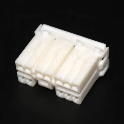 TE Connectivity Automotive Wire to Wire White Female 12 Pin Connector