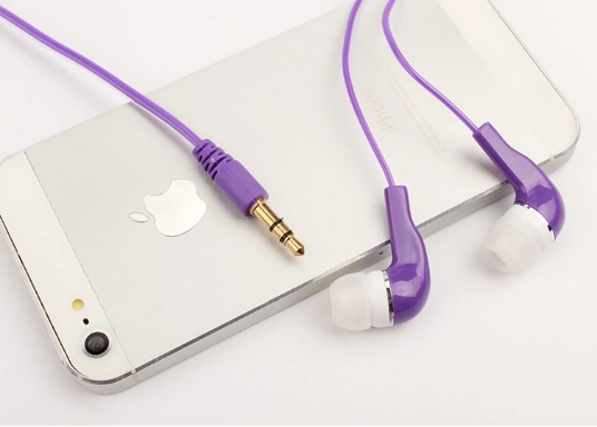 purple earphone