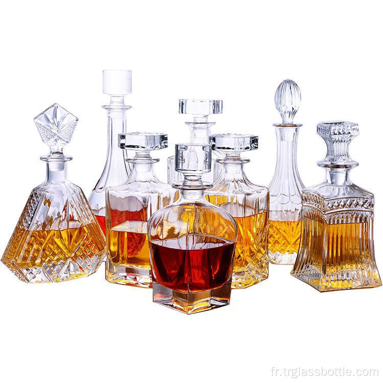 Bouteille en verre de whisky transparent épaissis