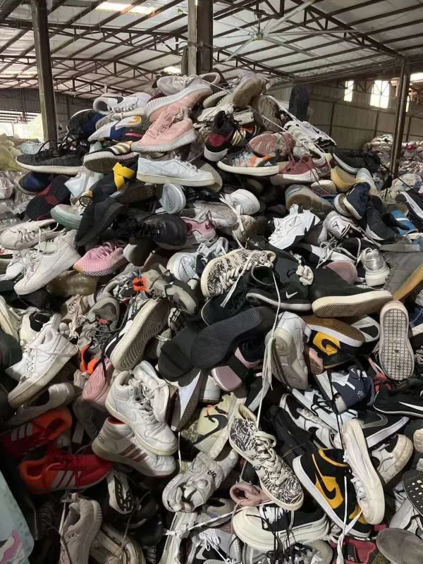 Hot Selling Used Luxury Women's Shoes & Men's Sports Basketball Shoes Wholesale