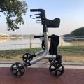 Modieuze lichtgewicht staande aluminium rollator