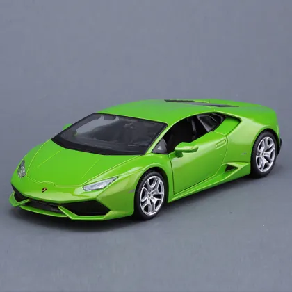 Bburago 1:18 Scale Diecast Model Car: The Huracán LP610-4 Alloy Collectible