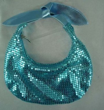 Wristlet metal mesh handbag