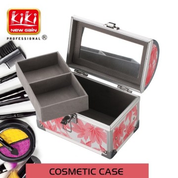 Beauty Case. Beauty accessories. Cosmetic case. Aluminium makeup case