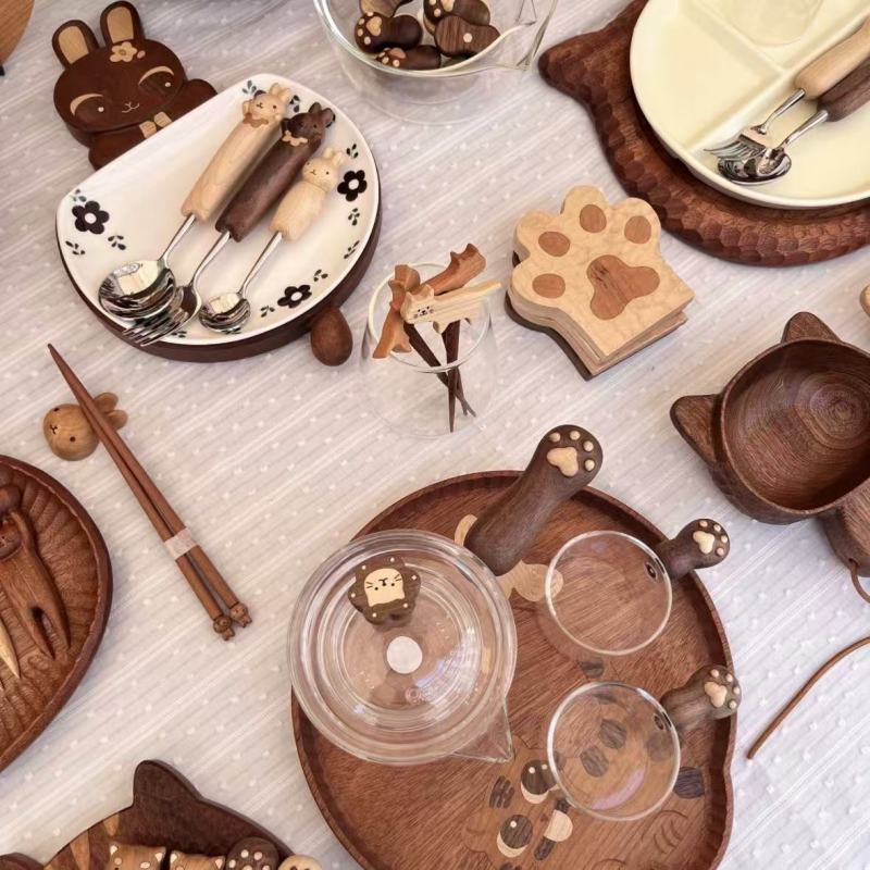 Wooden Animal-Themed Tableware with Cute Cat and Bunny Designs