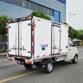 Camión refrigerado aislado de 1.5 toneladas de 1,5 toneladas