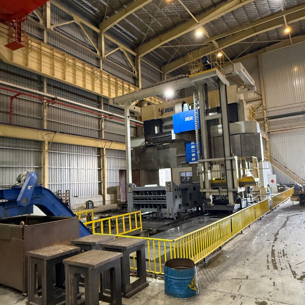 CNC Gantry Boring and Milling Machine (2)