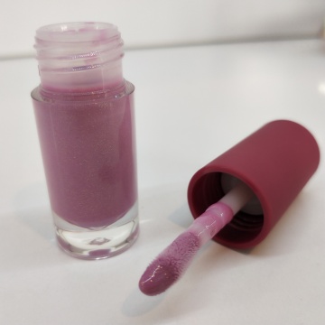 Customizable Romantic Lip Gloss: Red Cover Purple Moisturizing
