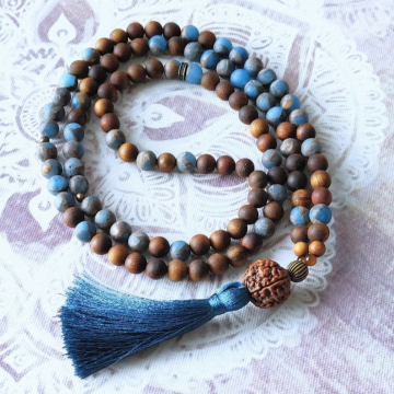 108 Bead Meditation Spiritual Prayer Energy Necklace: A Healing Gift and Personal Accessory