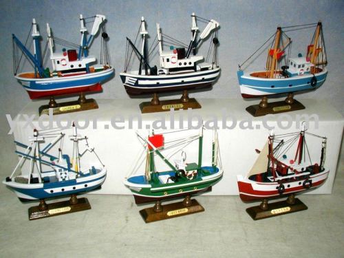 Wooden fish boat model (113.002)ship model