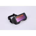 Solar auto-dimming welding glasses to prevent dizziness