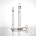 Misurare il cilindro con tappo in vetro ground-in 500 ml