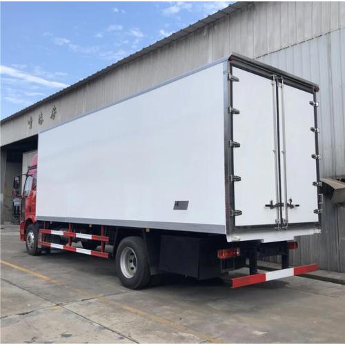 Caminhão refrigerado 4x2 FAW 240HP