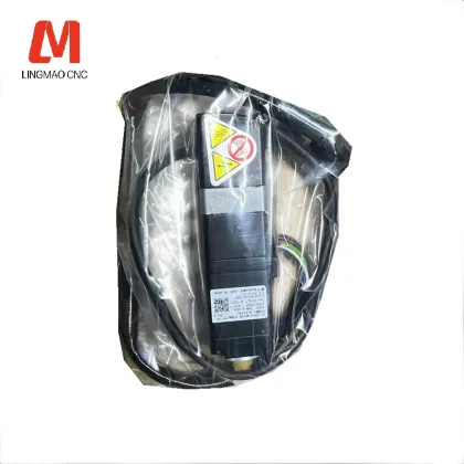 Japan Mitsubishi YASKAWA SGM7P-01A Servo Motor