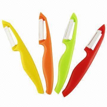 Vegetable Ceramic Peeler with Beautiful Shape and Top-quality Extra-sharp Ceramic Blade