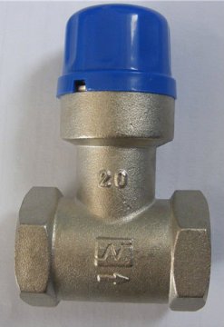 Solar heater antifreeze valve