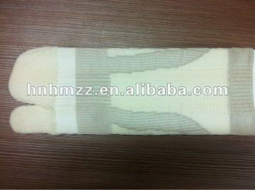 2-toe socks