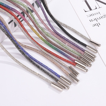 Diamante por atacado e cadeias aparadas de cristal para moletons: aprimorando sua moda com decorações de jóias premium