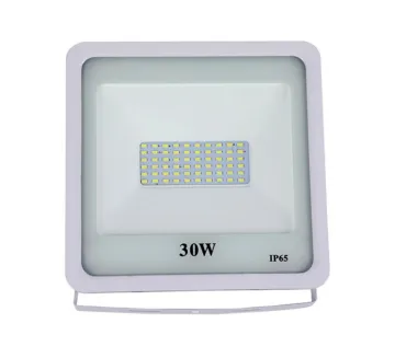 Uniformly illuminated outdoor LED floodlights